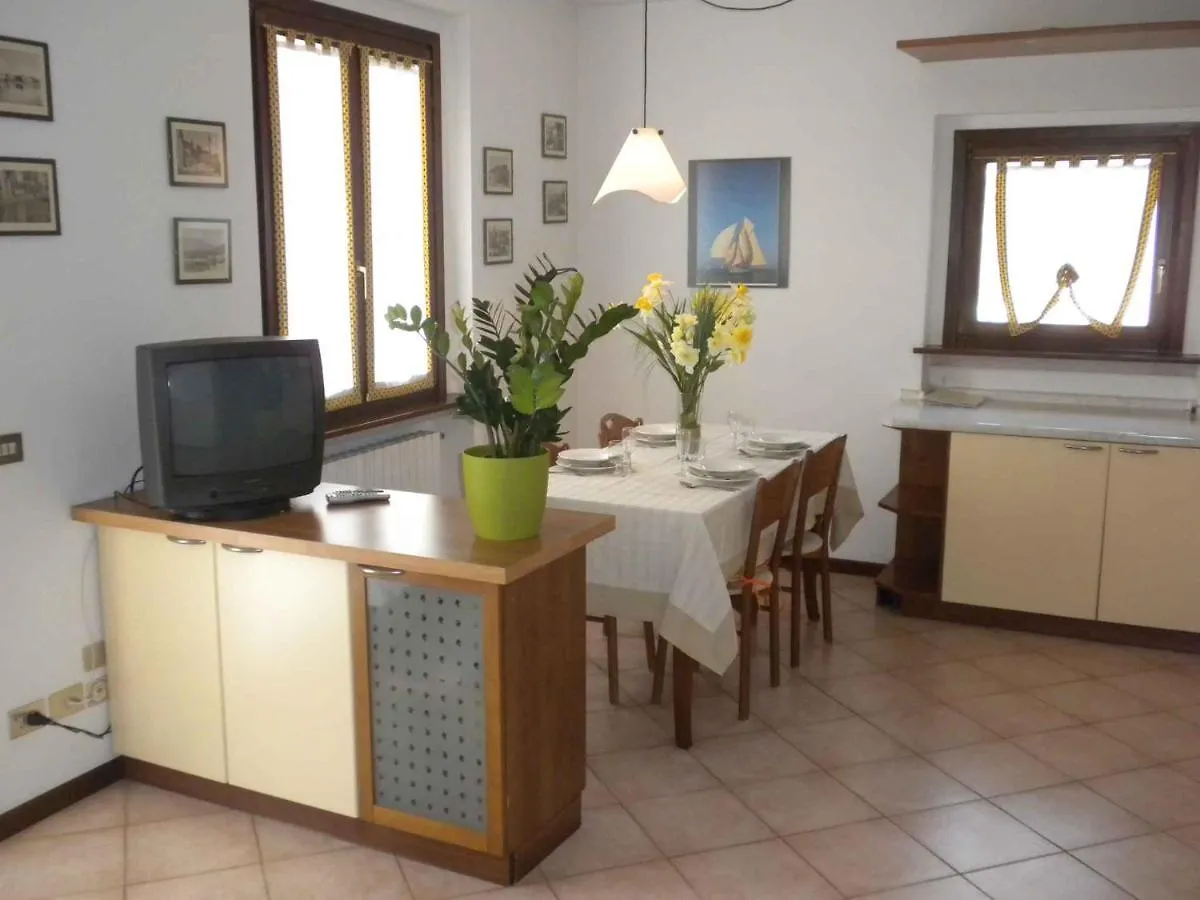 Apartments In Lazise/Gardasee 21989  Lazise